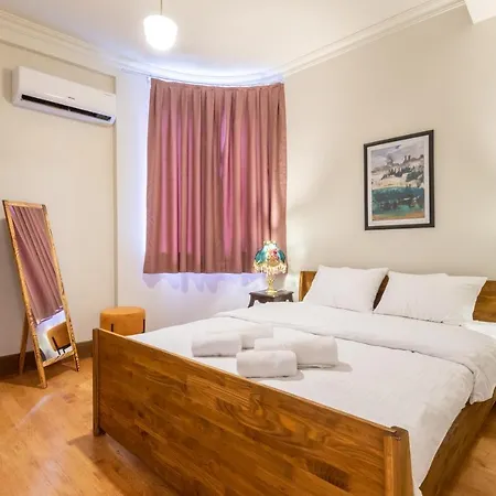 Mayer Taksim Istambul